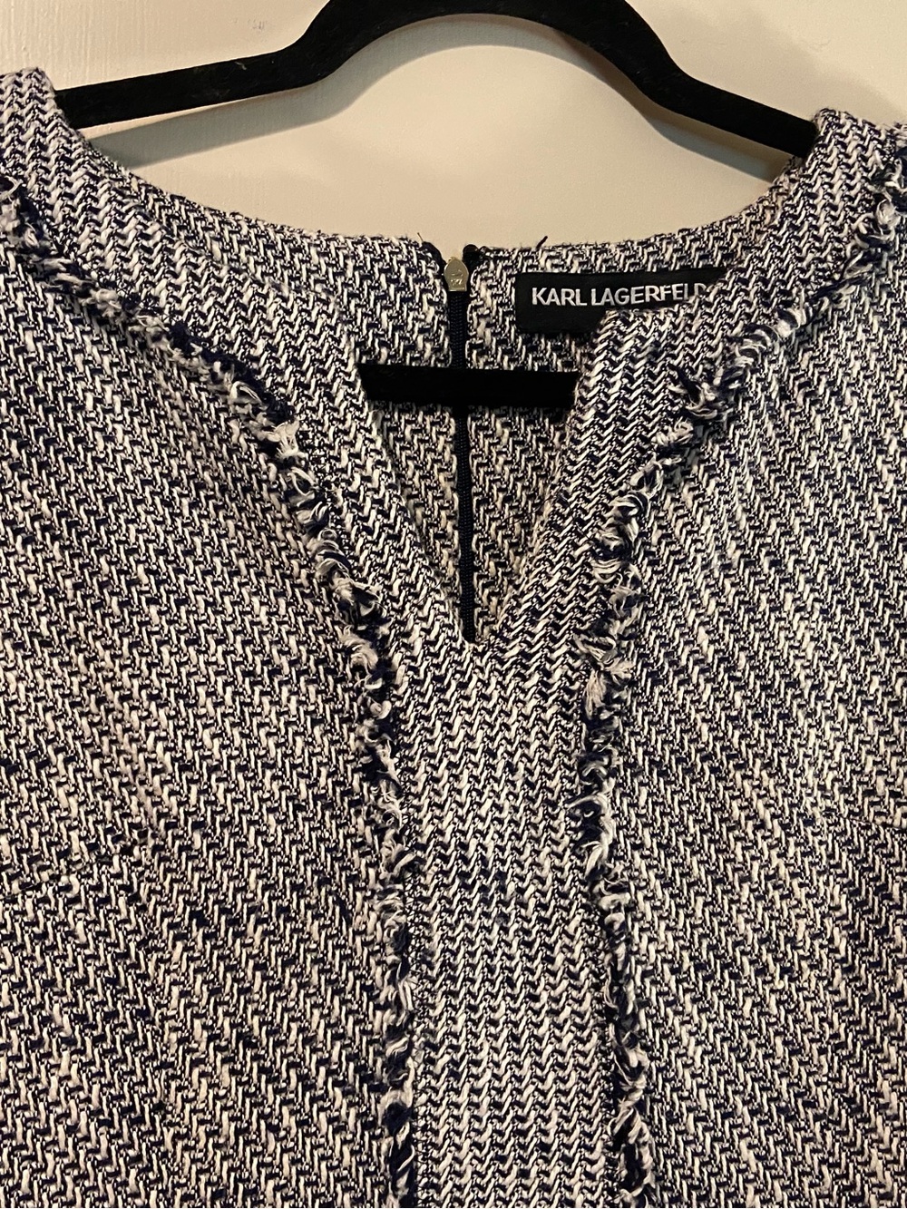 Karl Lagerfeld Navy & White Tweed Shift Dress sz 4 - Picture 3 of 10